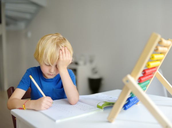 Imagem do post TDAH na Infância: Sinais de Alerta para Pais e Educadores